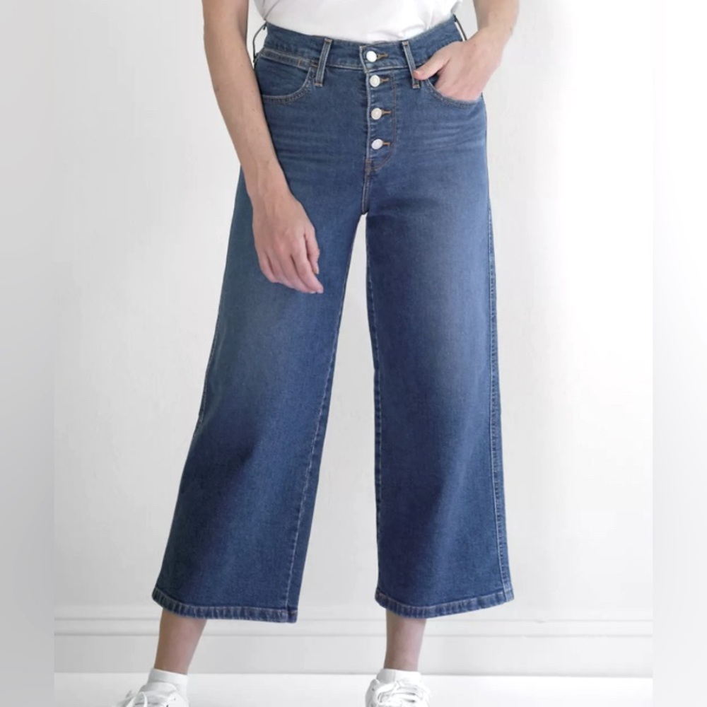 Levi’s Mile High Cropped Wide Leg Jeans | Medium Blue | Size 24